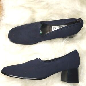 Liz Claiborne Villager Fabric Navy Pumps Blocks heels 8.5M Vintage VTG